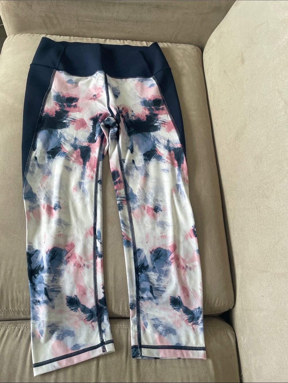 GAP Girls Navy, Pink & Blue Printed Capri Leggings